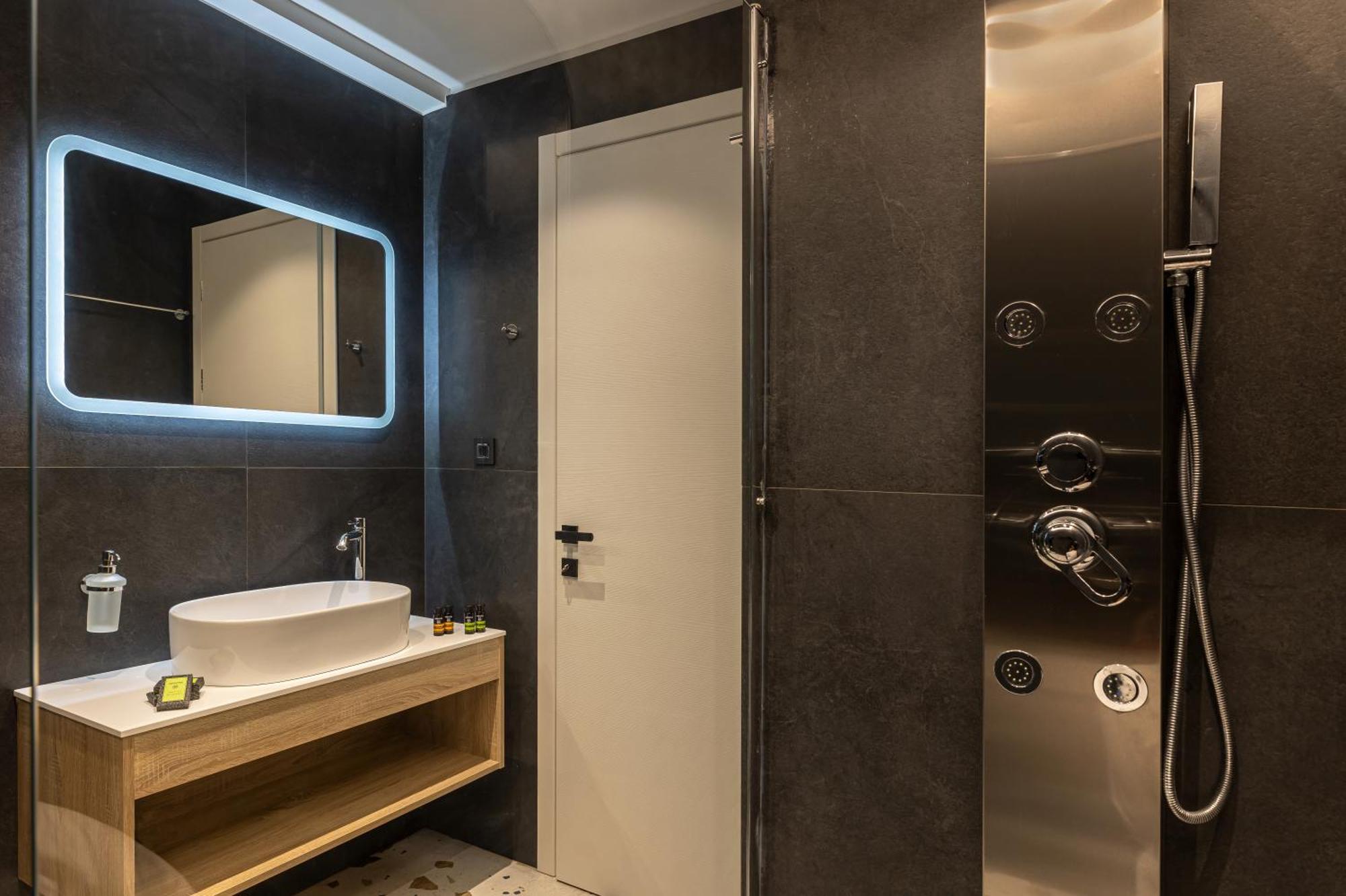 City Hill Luxury Apartments Ioannina Exterior photo